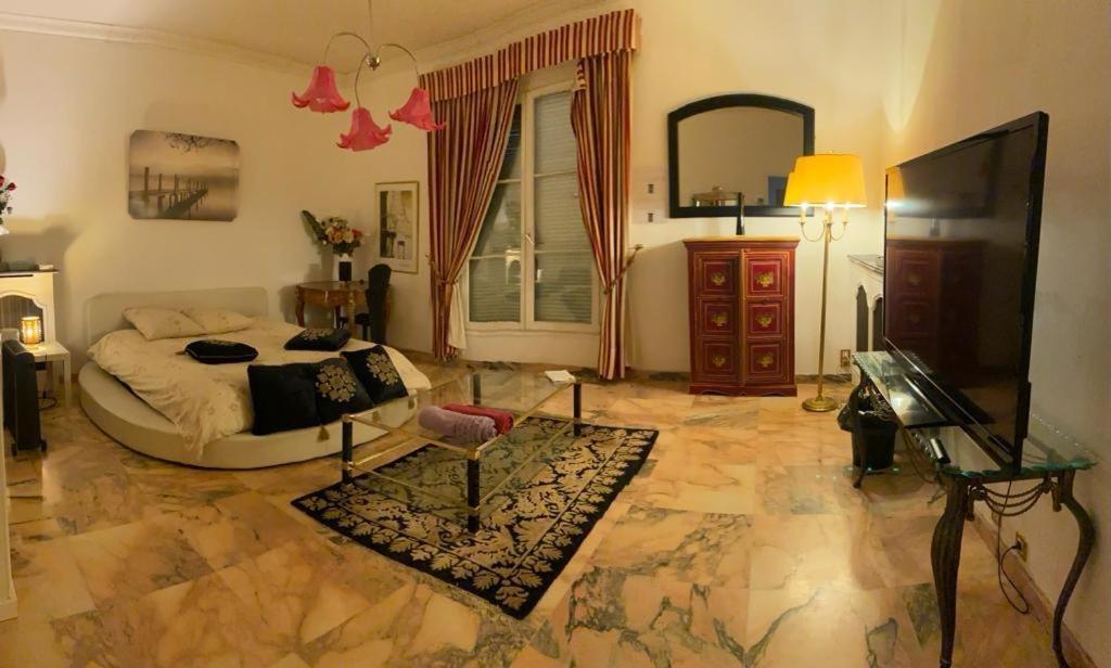 مبيت وإفطار بوجيفال La Demeure D'Iris المظهر الخارجي الصورة